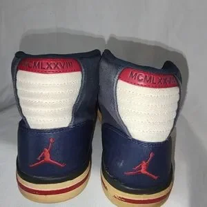 Jordan | Shoes | Vintage Rare 9 Jordan Phlly Legend  display picture 3